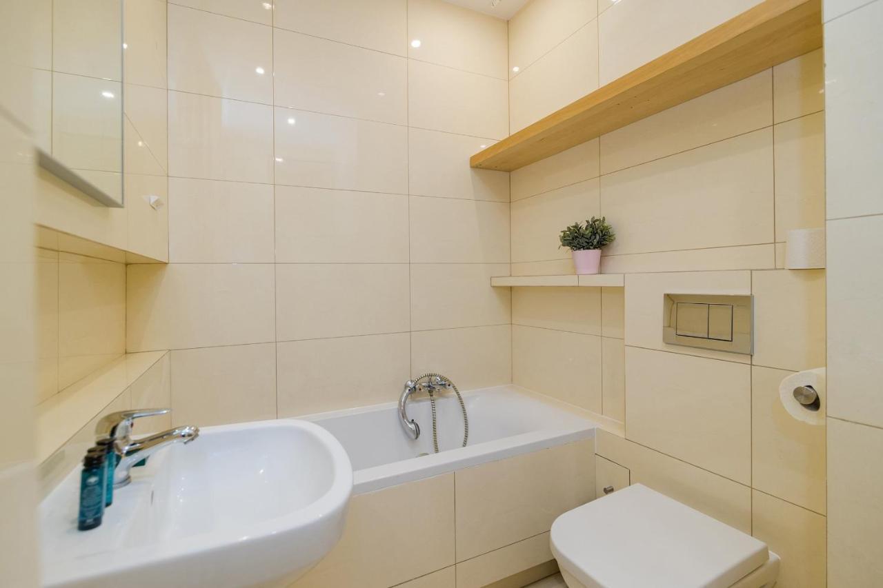 Shortstaypoland Plac Dabrowskiego B140 Varsó Kültér fotó